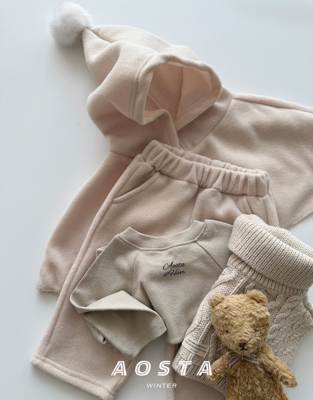 [PRE-ORDER] Winter Cone Cape