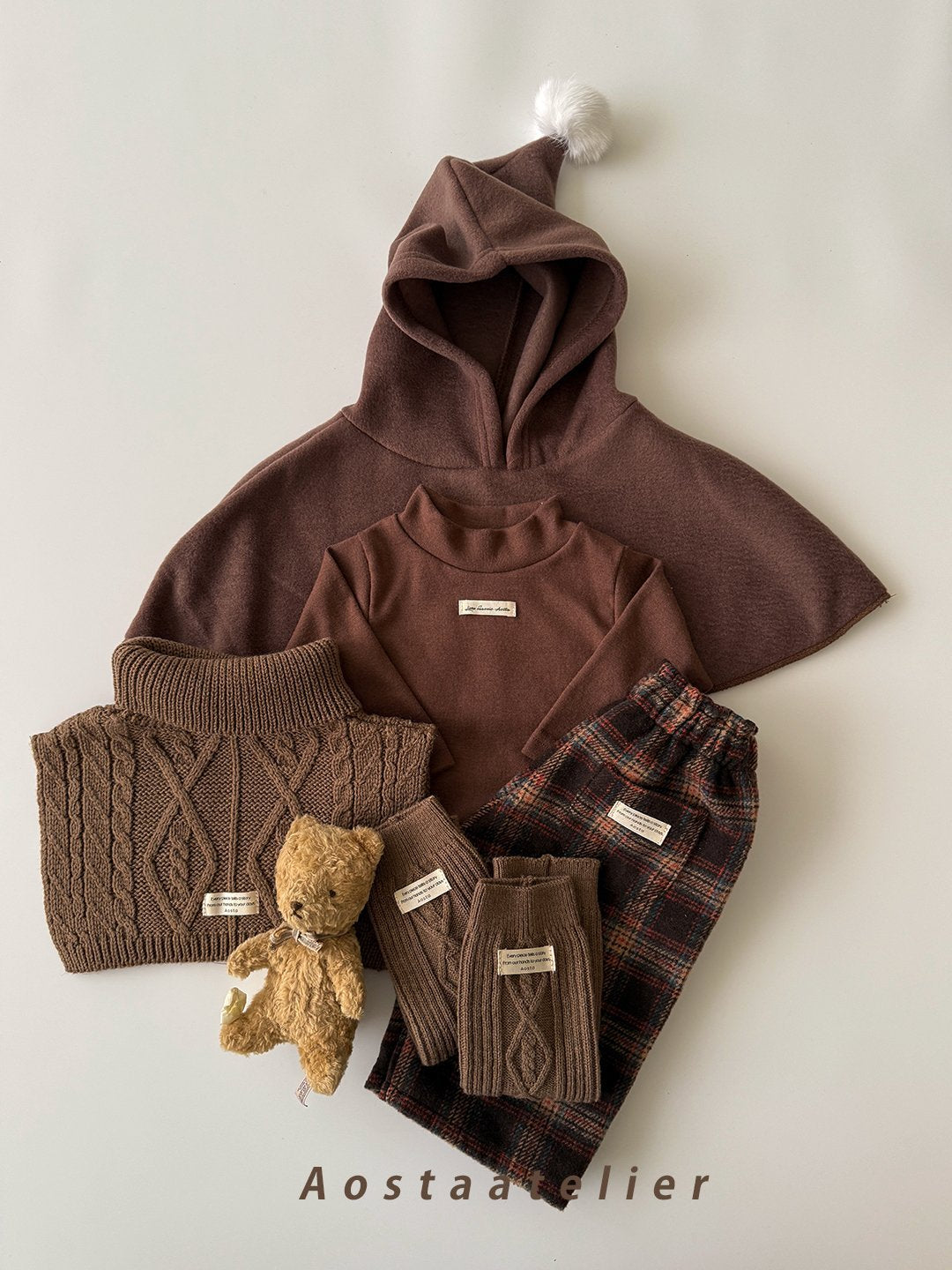 [PRE-ORDER] Winter Cone Cape