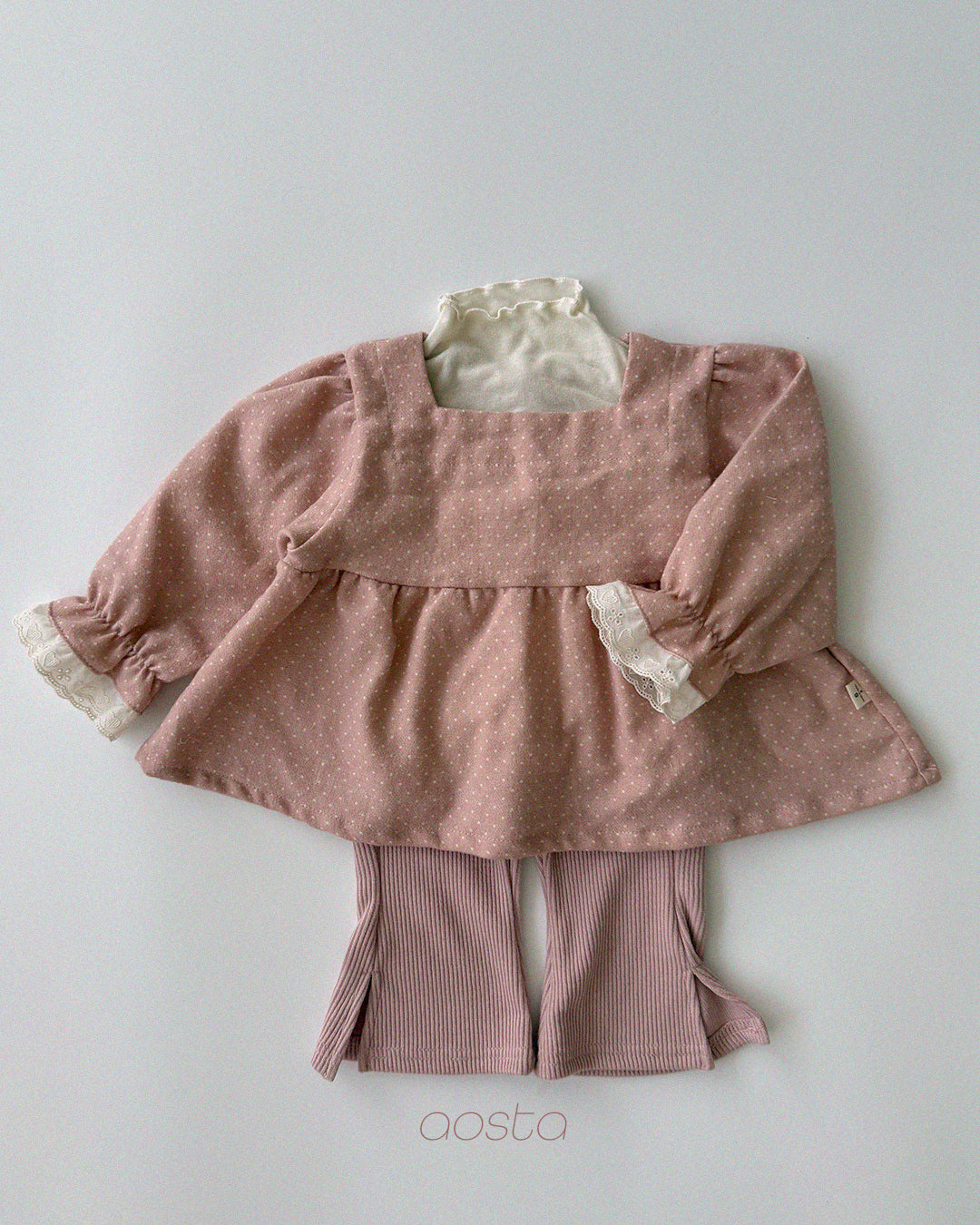 [PRE-ORDER] Milk Dot Blouse