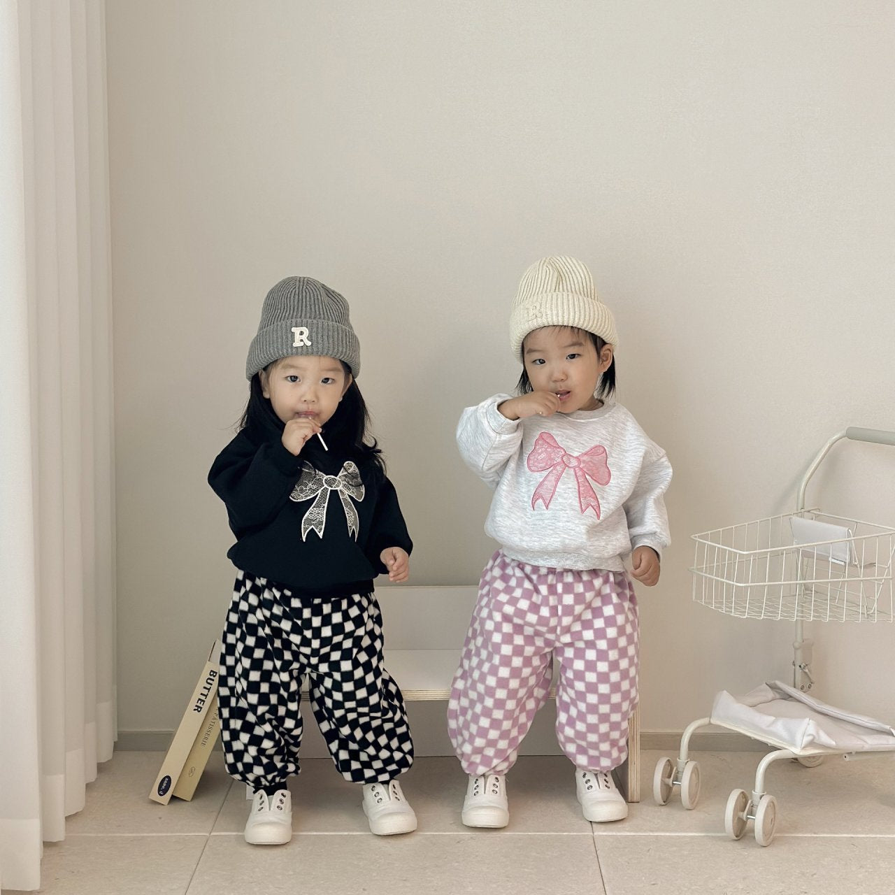 [PRE-ORDER] Ribbon Sweatshirts