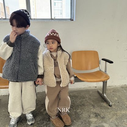 [PRE-ORDER] Triangle Top Bottom Set