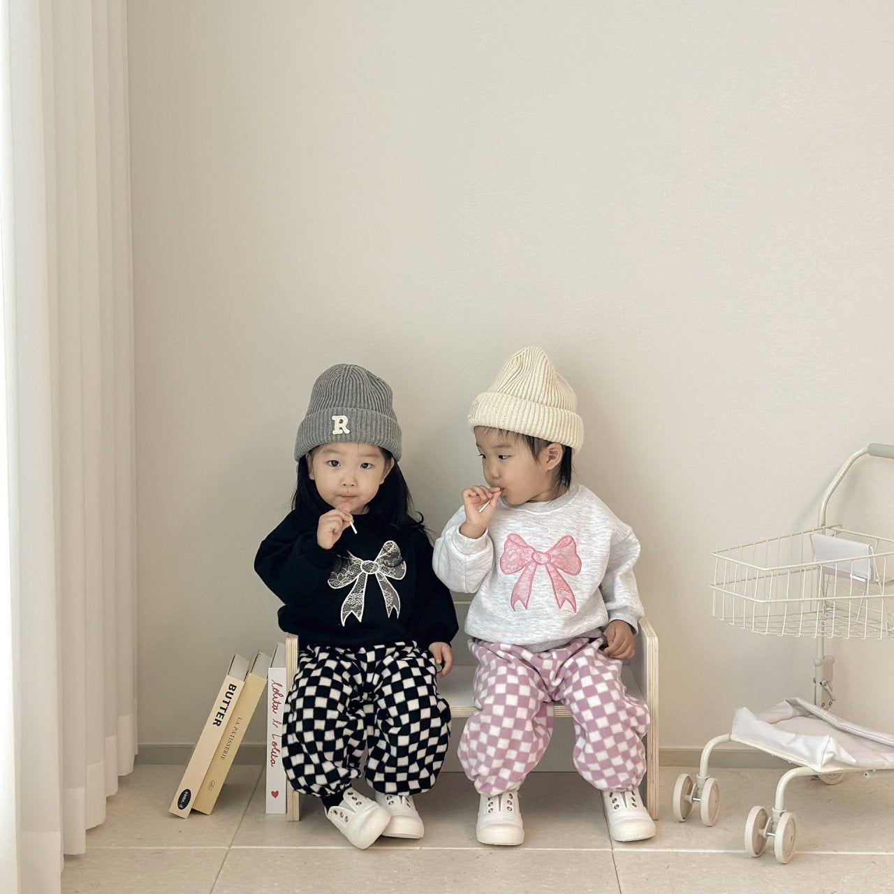 [PRE-ORDER] Ribbon Sweatshirts