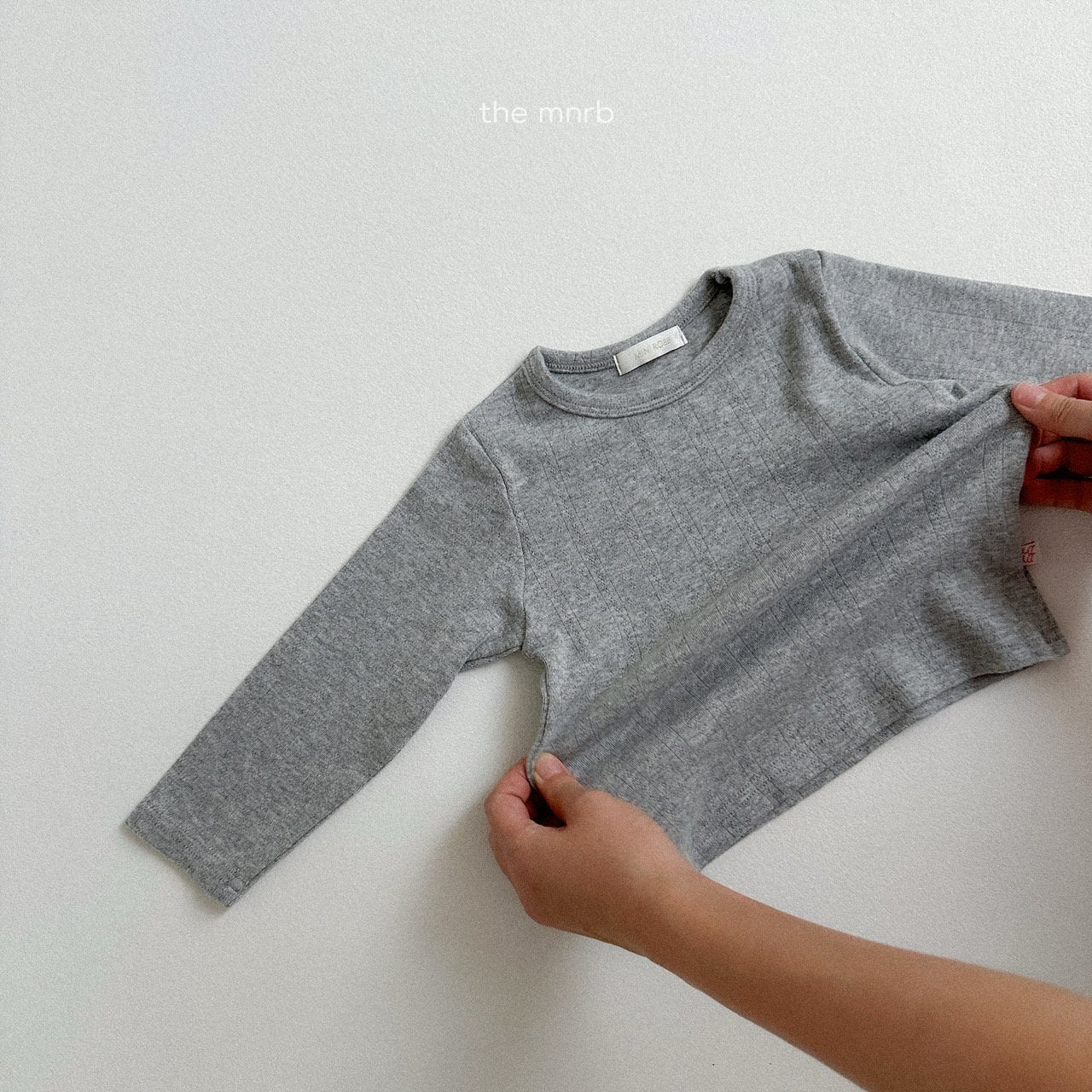 [PRE-ORDER] Eyelet Round T-Shirts