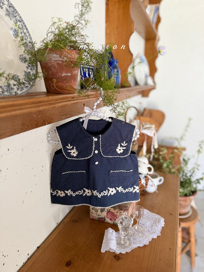 [PRE-ORDER] Lily Blouse