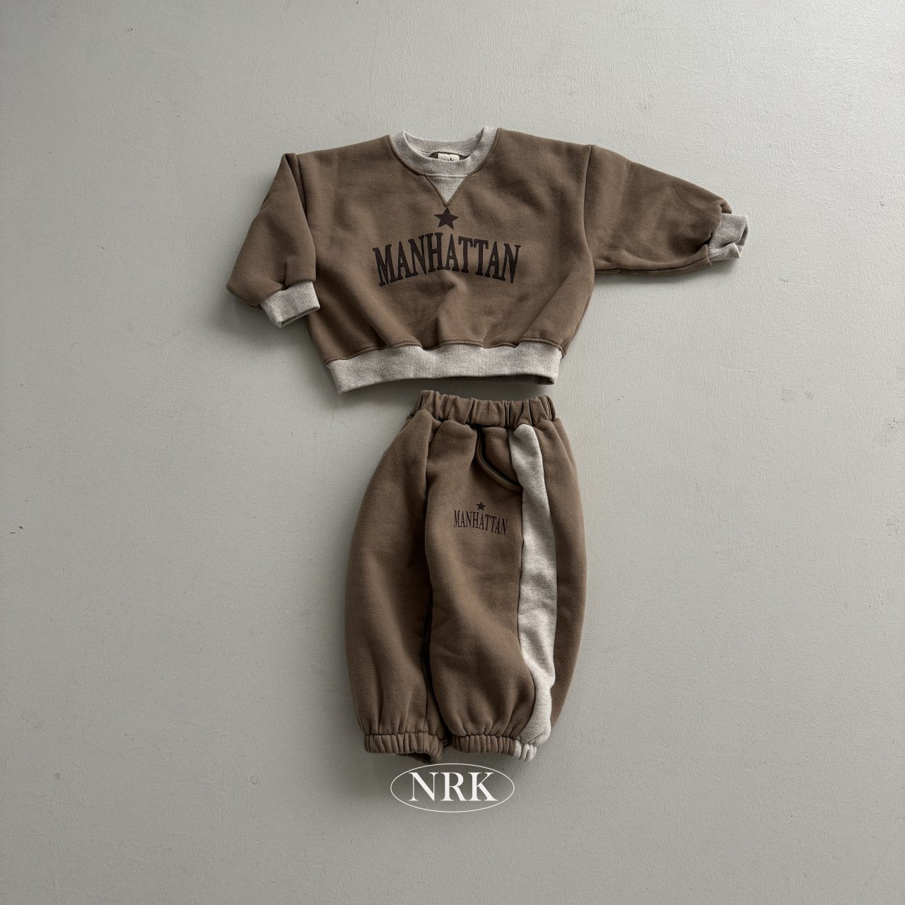 [PRE-ORDER] Triangle Top Bottom Set