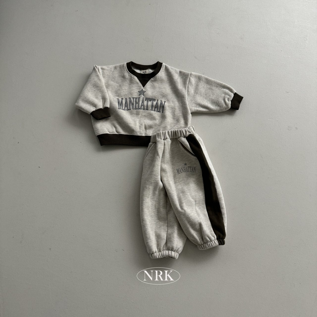 [PRE-ORDER] Triangle Top Bottom Set