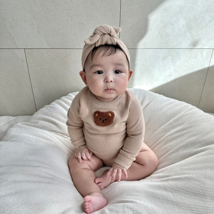 [PRE-ORDER] Arche Bear Body Suit + Leggings + Hair Band Set