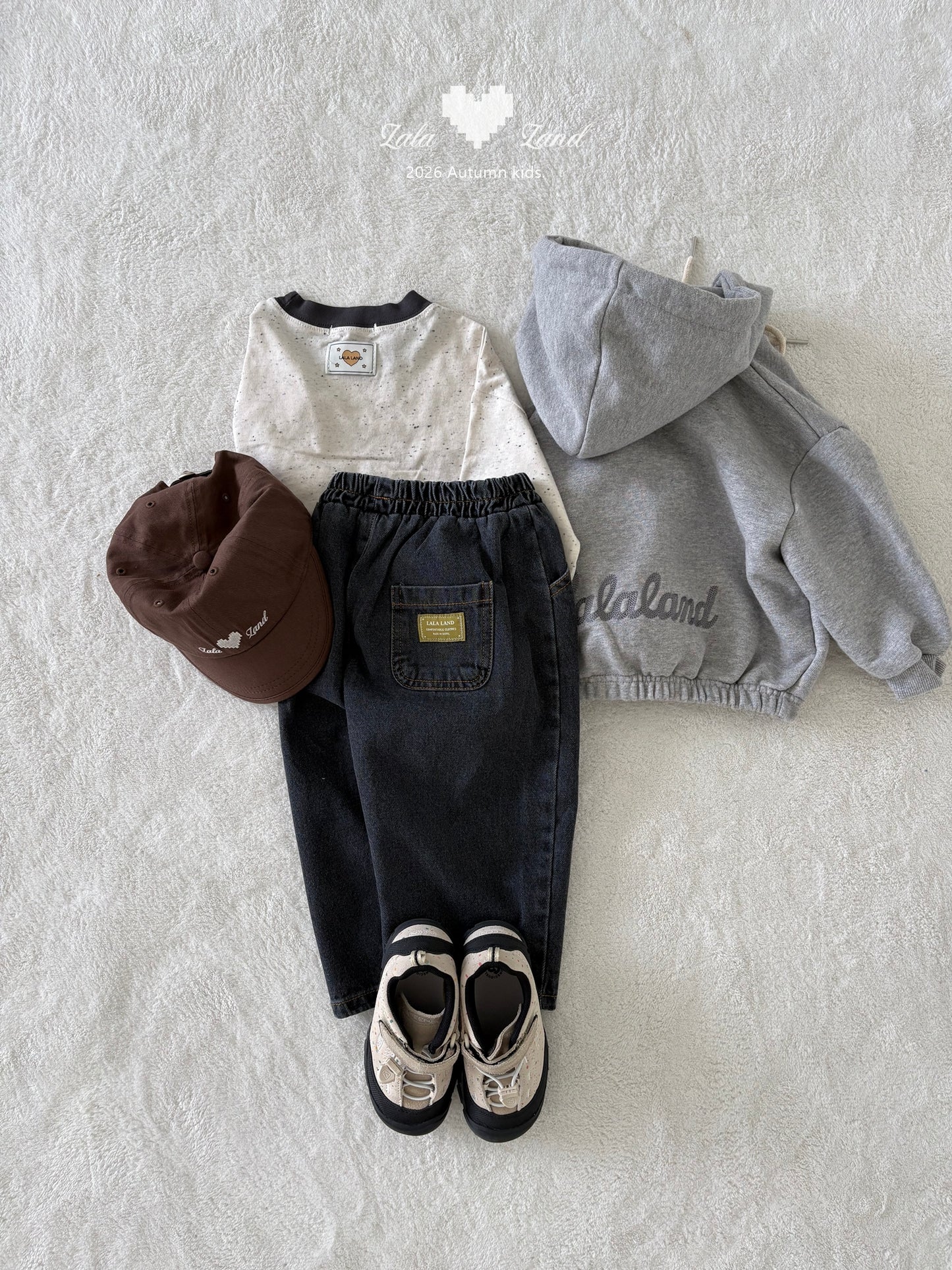 [PRE-ORDER] Wide Curved Denim Pants
