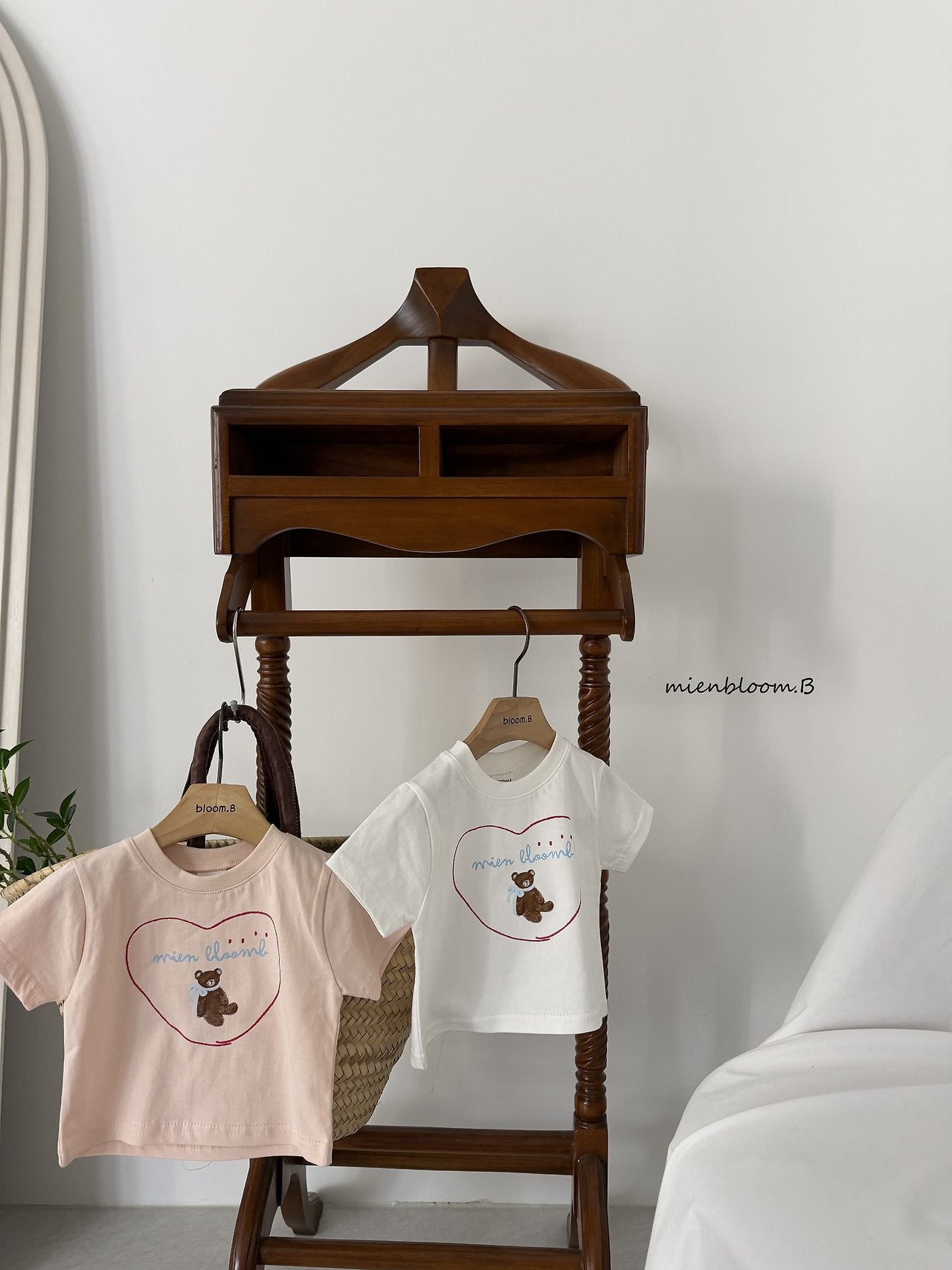 [PRE-ORDER] Heart Bear T-Shirts