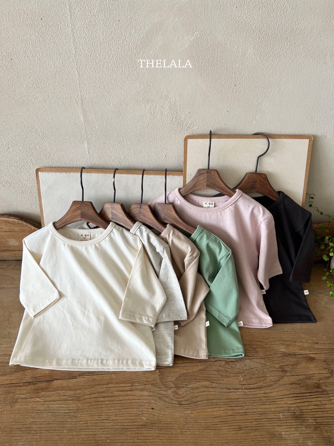 [PRE-ORDER] Limited T-Shirts (Mom Couple)