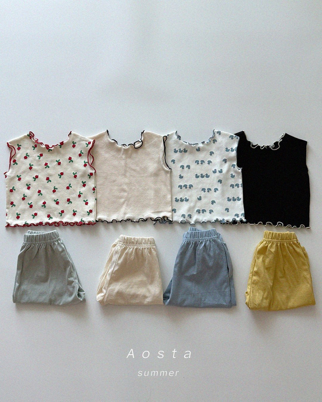 [PRE-ORDER] Ribbed Love T-Shirts