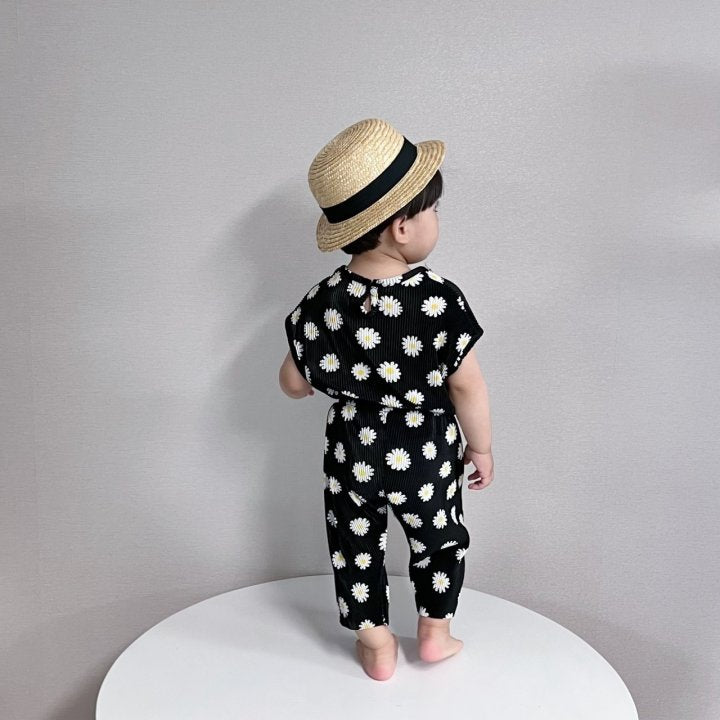 [PRE-ORDER] Daisy Pleats Top Bottom Set