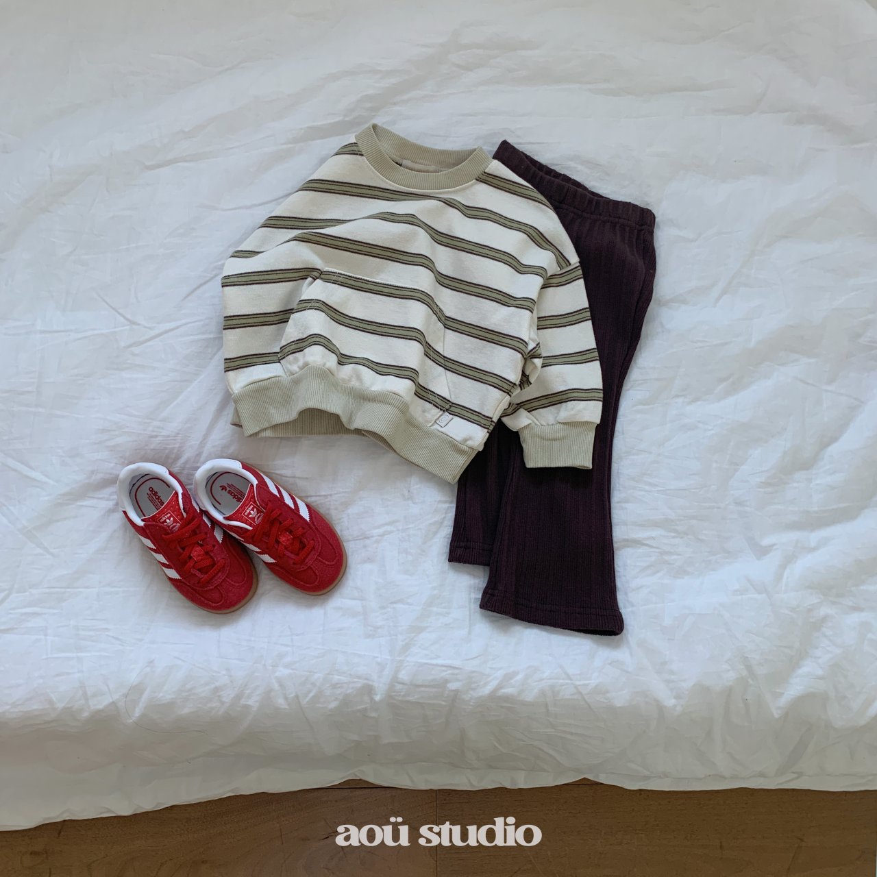 [PRE-ORDER] Day Stripe Sweatshirts