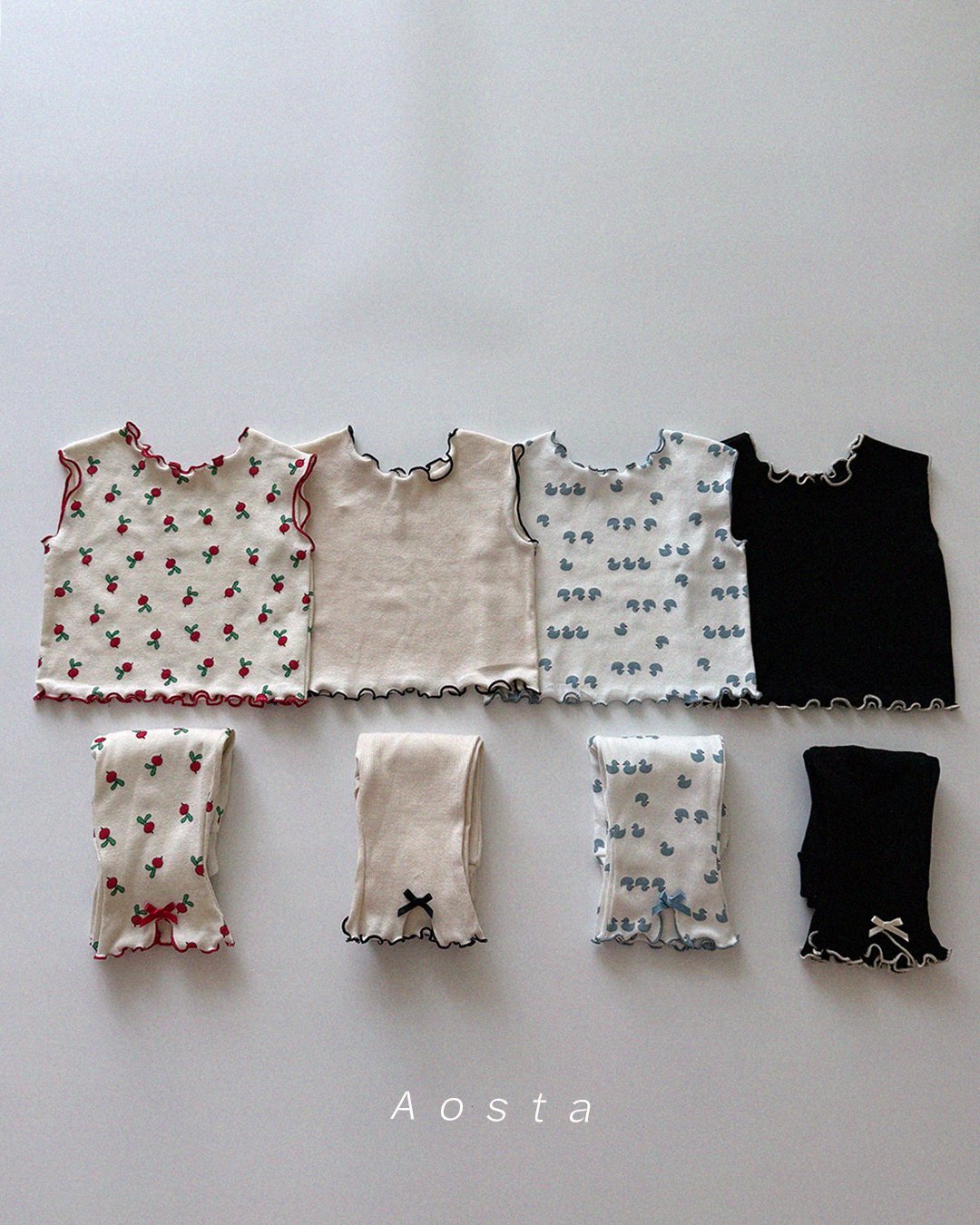 [PRE-ORDER] Ribbed Love T-Shirts