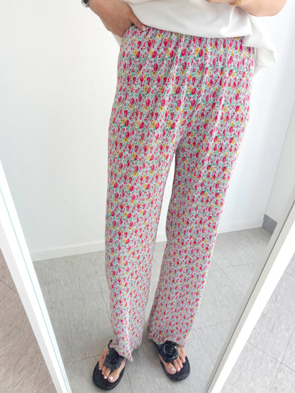 [PRE-ORDER] Flower Pleats Mom Pants