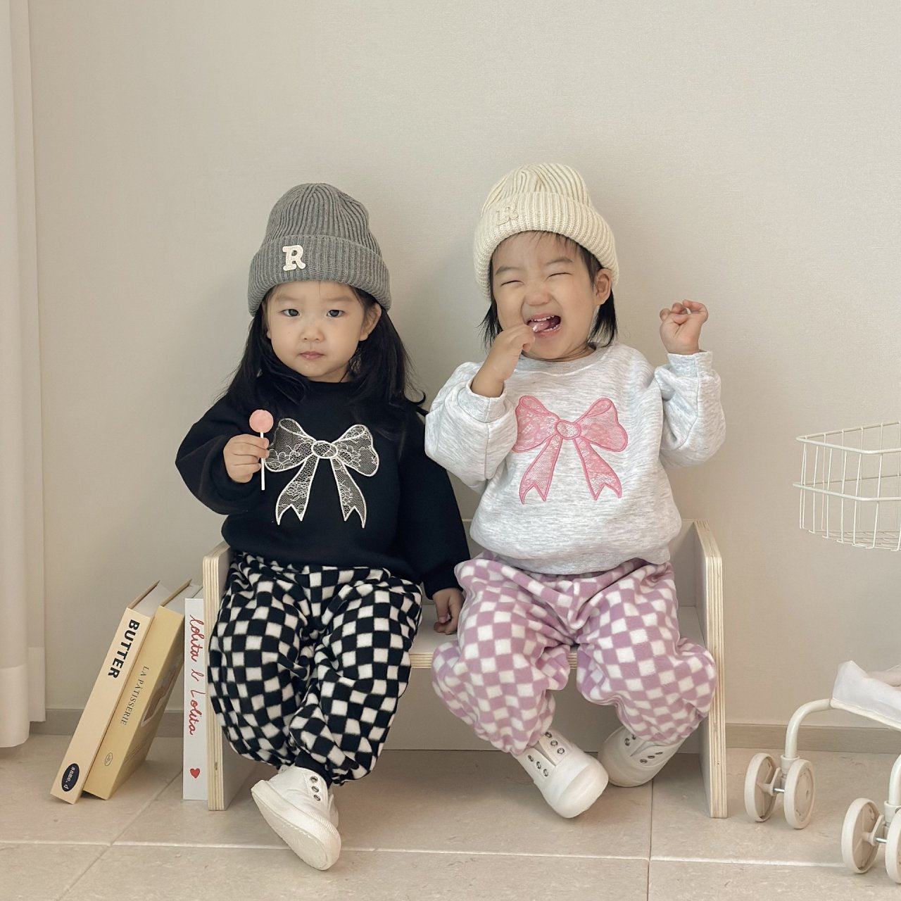 [PRE-ORDER] Ribbon Sweatshirts