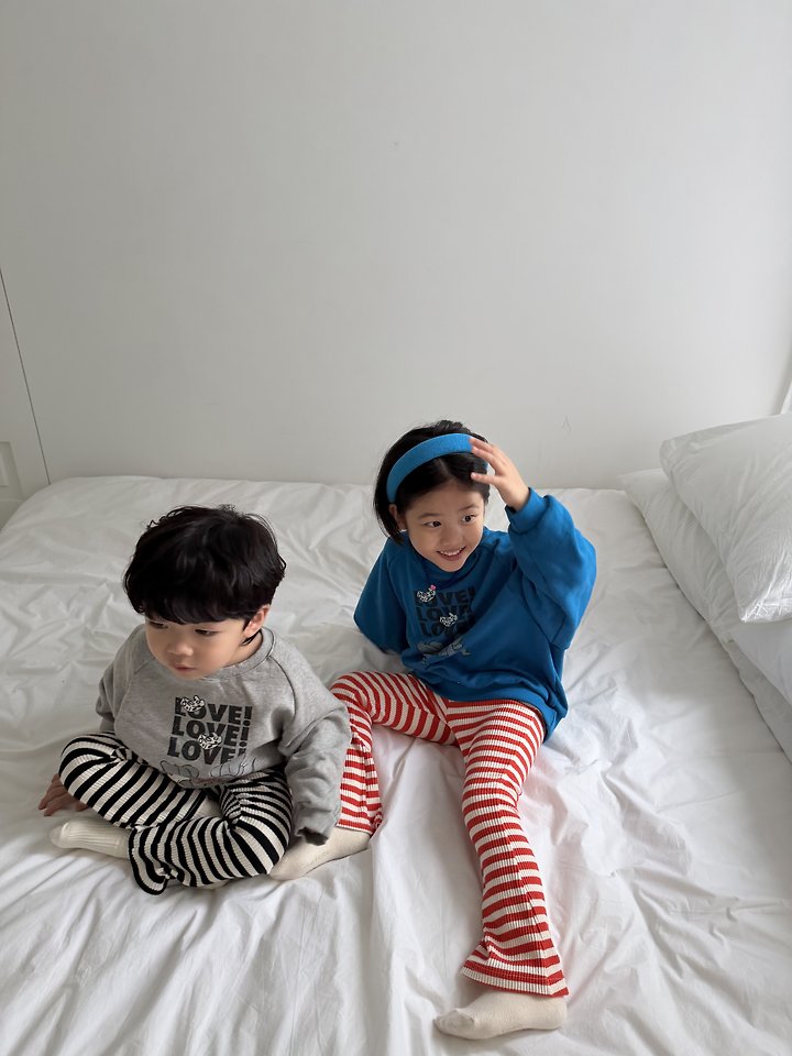 [PRE-ORDER] Cheese Mouse Sweatshirts