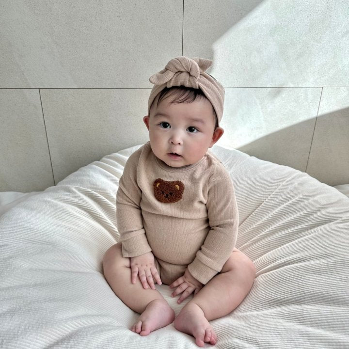 [PRE-ORDER] Arche Bear Body Suit + Leggings + Hair Band Set