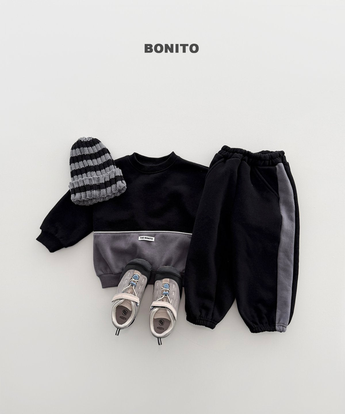 [PRE-ORDER] Side Color Block Jogger