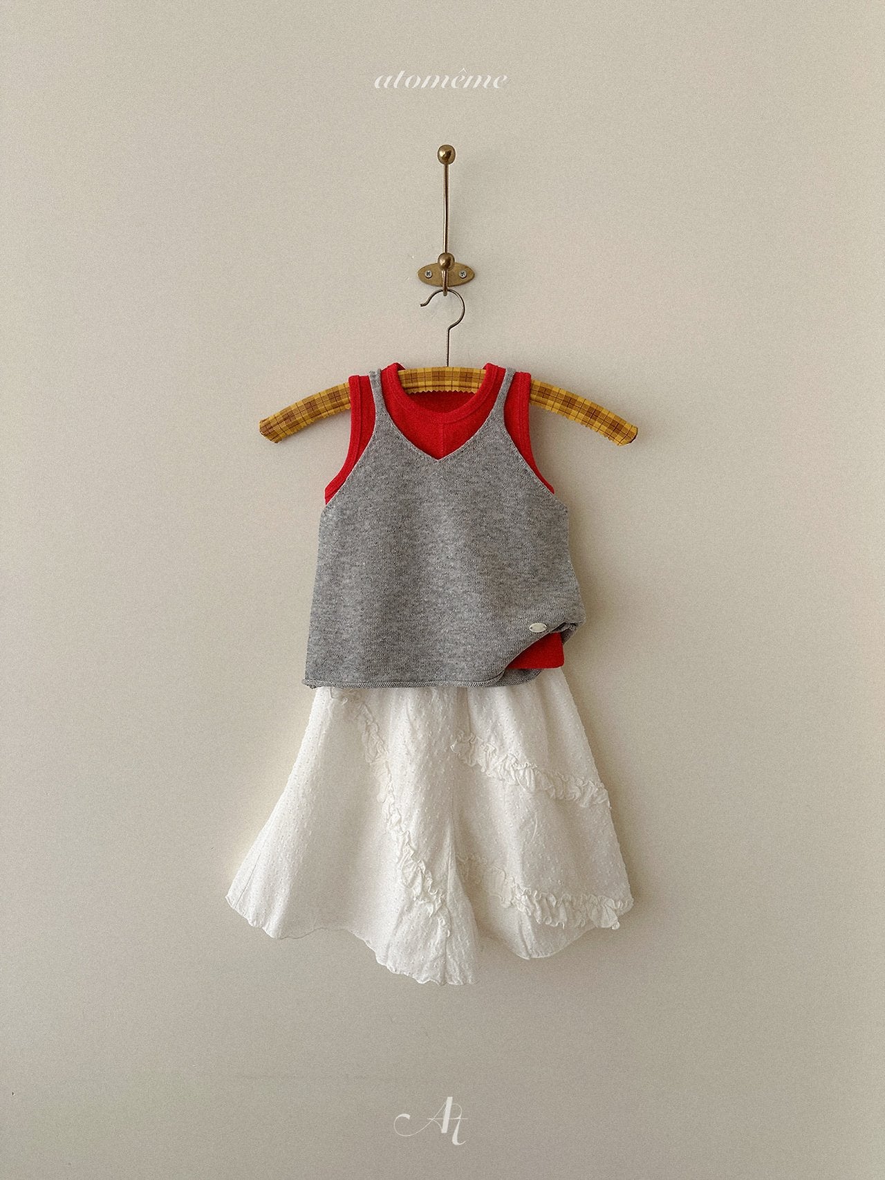 [PRE-ORDER] Eden Sleeveless T-Shirts