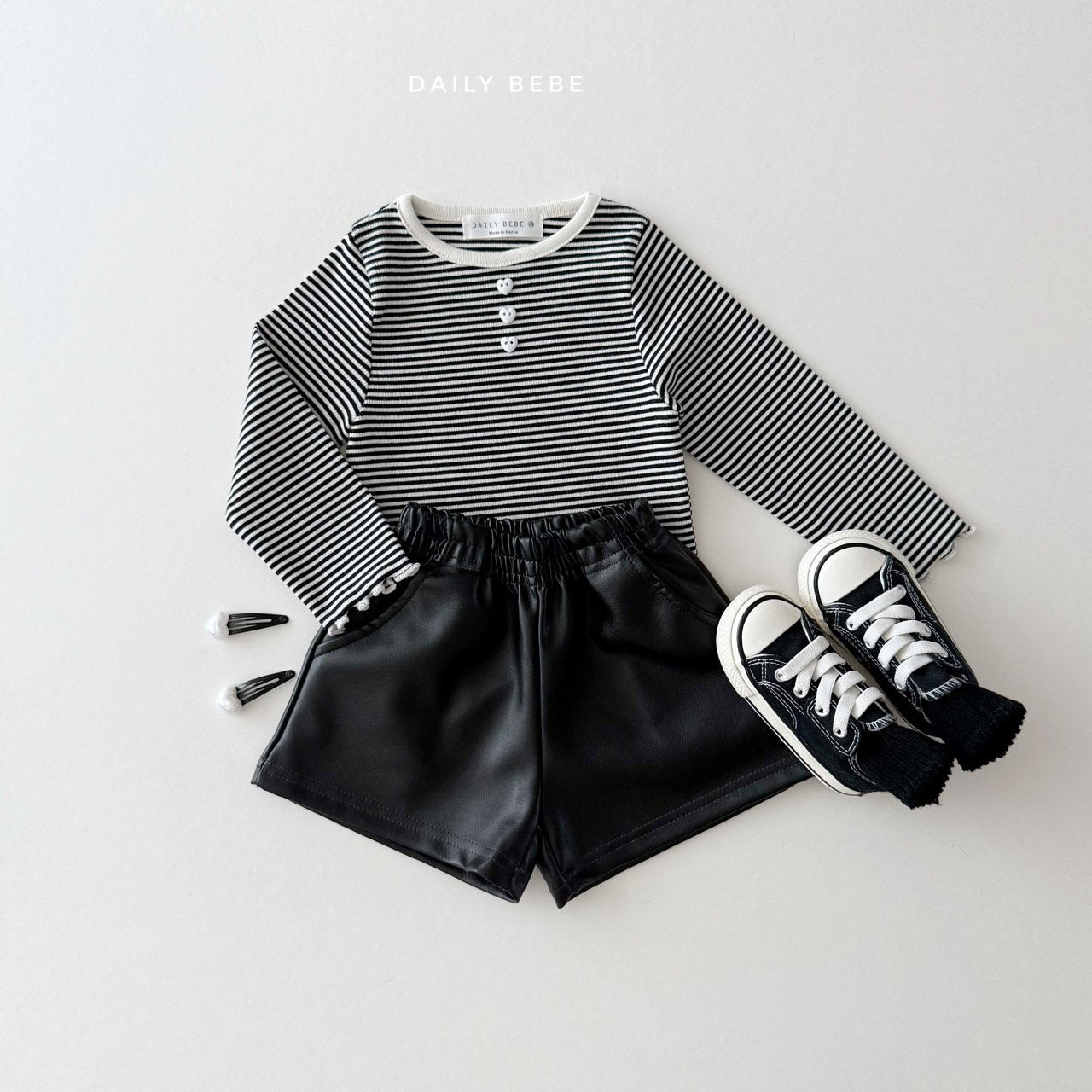 [PRE-ORDER] Stripe Button T-Shirts