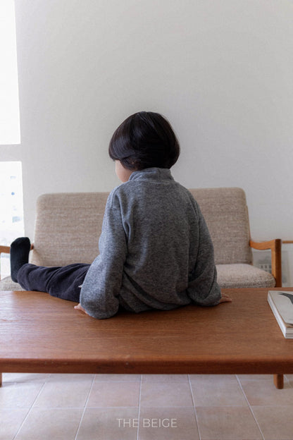 [PRE-ORDER] Winter Turtleneck T-Shirts