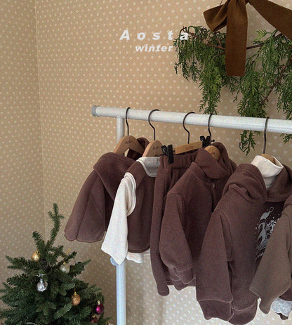 [PRE-ORDER] Winter Sweatshirts