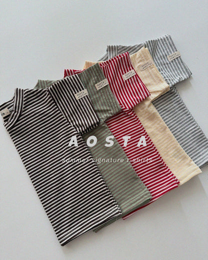[PRE-ORDER] Signature T-Shirts