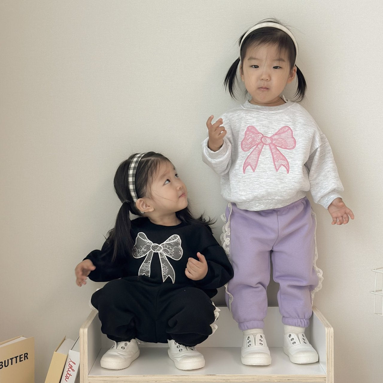 [PRE-ORDER] Ribbon Sweatshirts