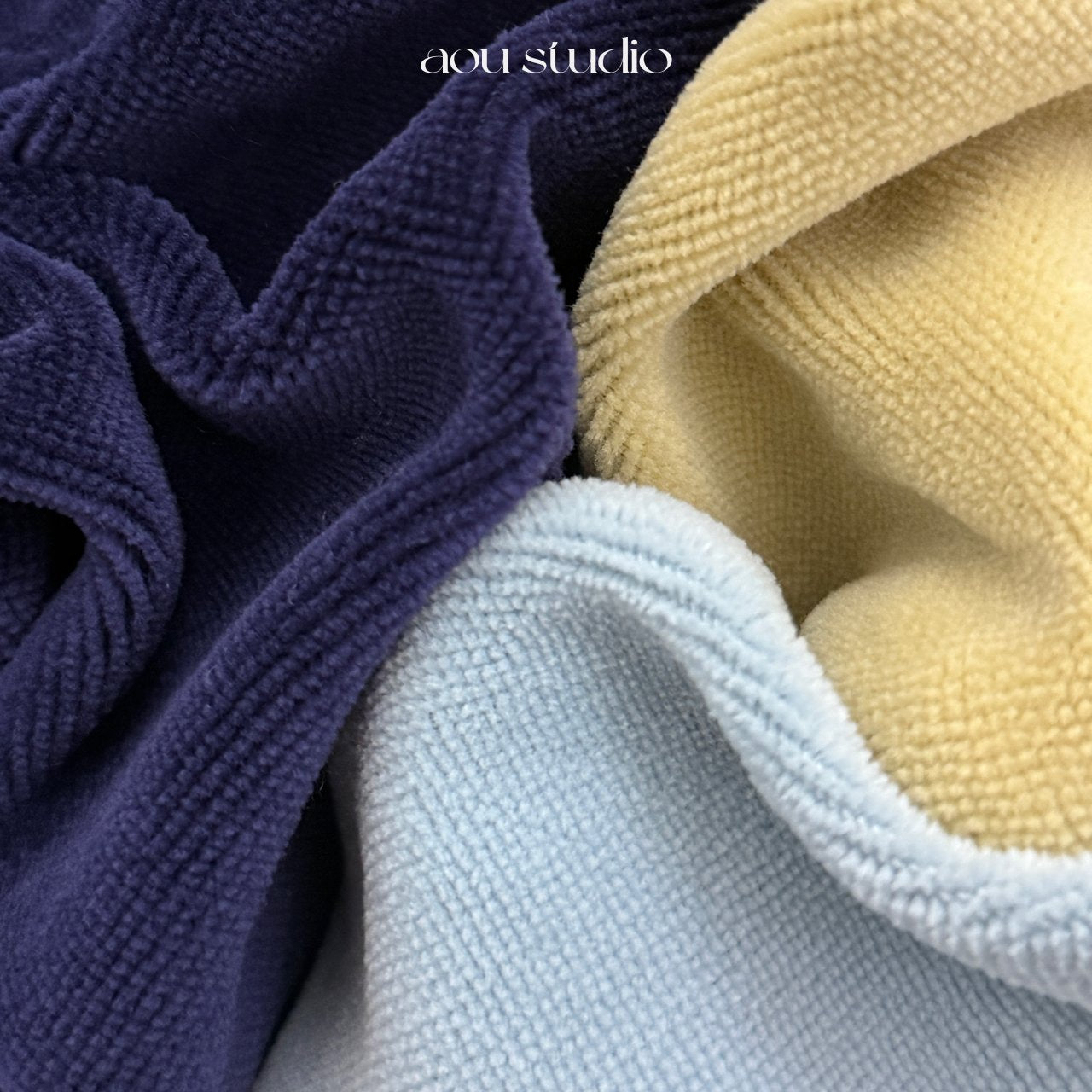 [PRE-ORDER] Bello Collar Sweatshirts