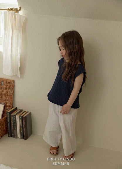 [PRE-ORDER] Eyelet Blouse