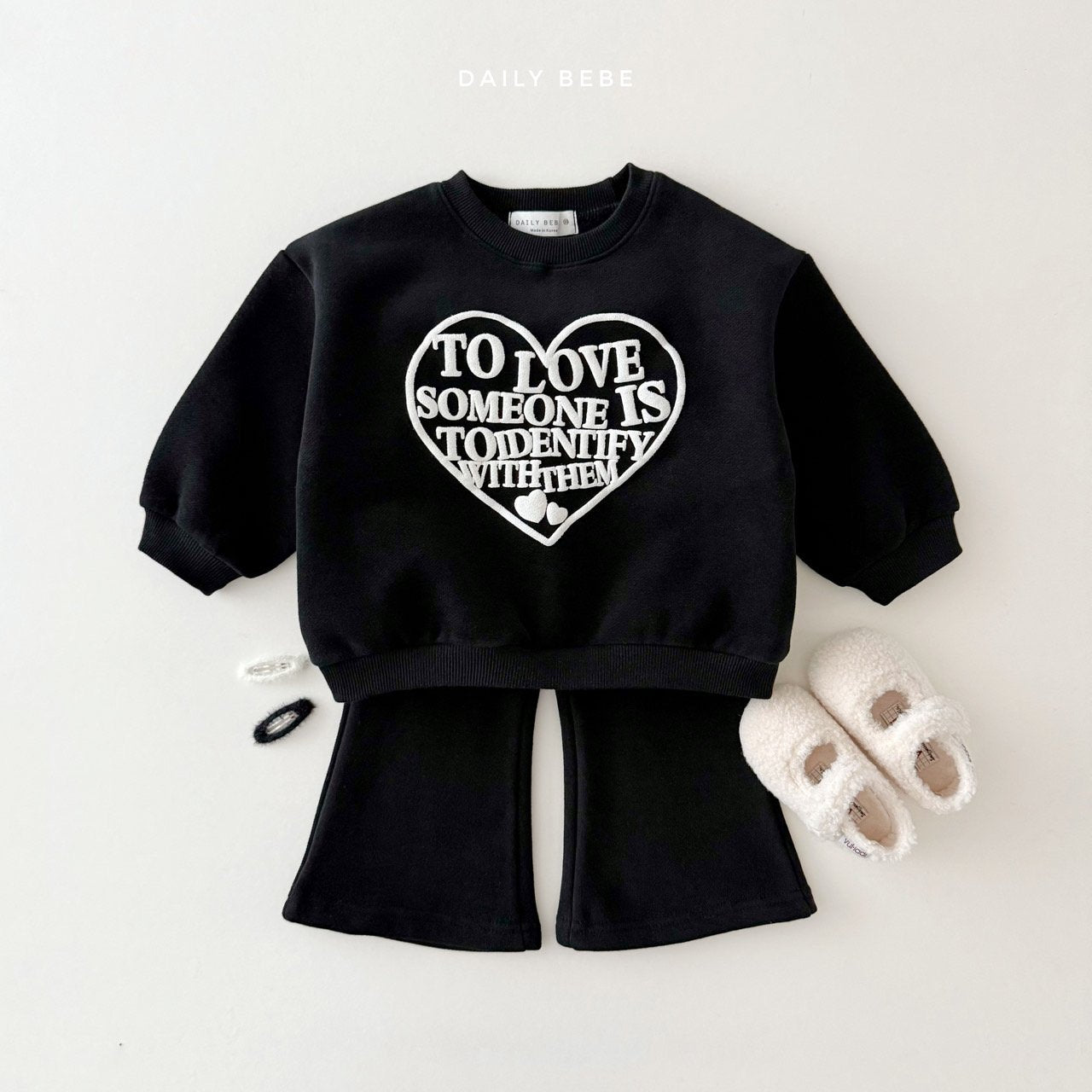 [PRE-ORDER] Heart Top Bottom Set