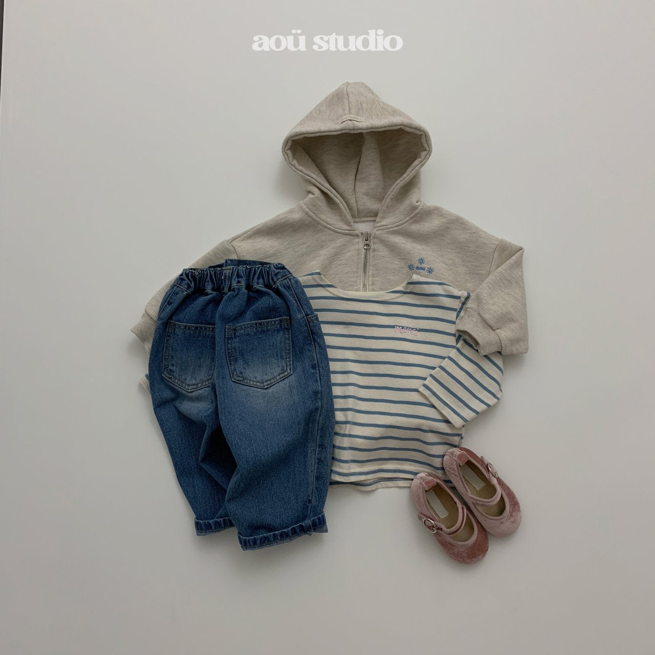 [PRE-ORDER] Aka Hoodie Jacket