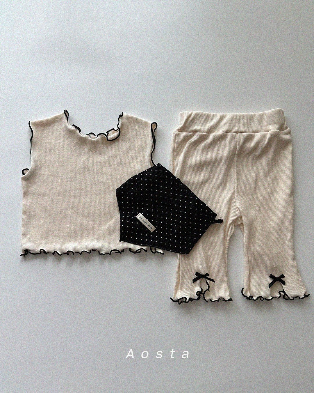 [PRE-ORDER] Ribbed Love T-Shirts