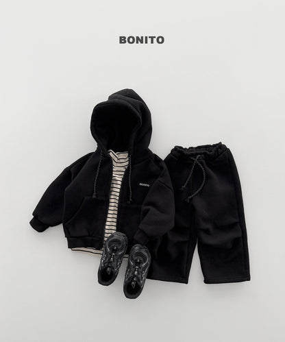 [PRE-ORDER] Knee Tuck Pants