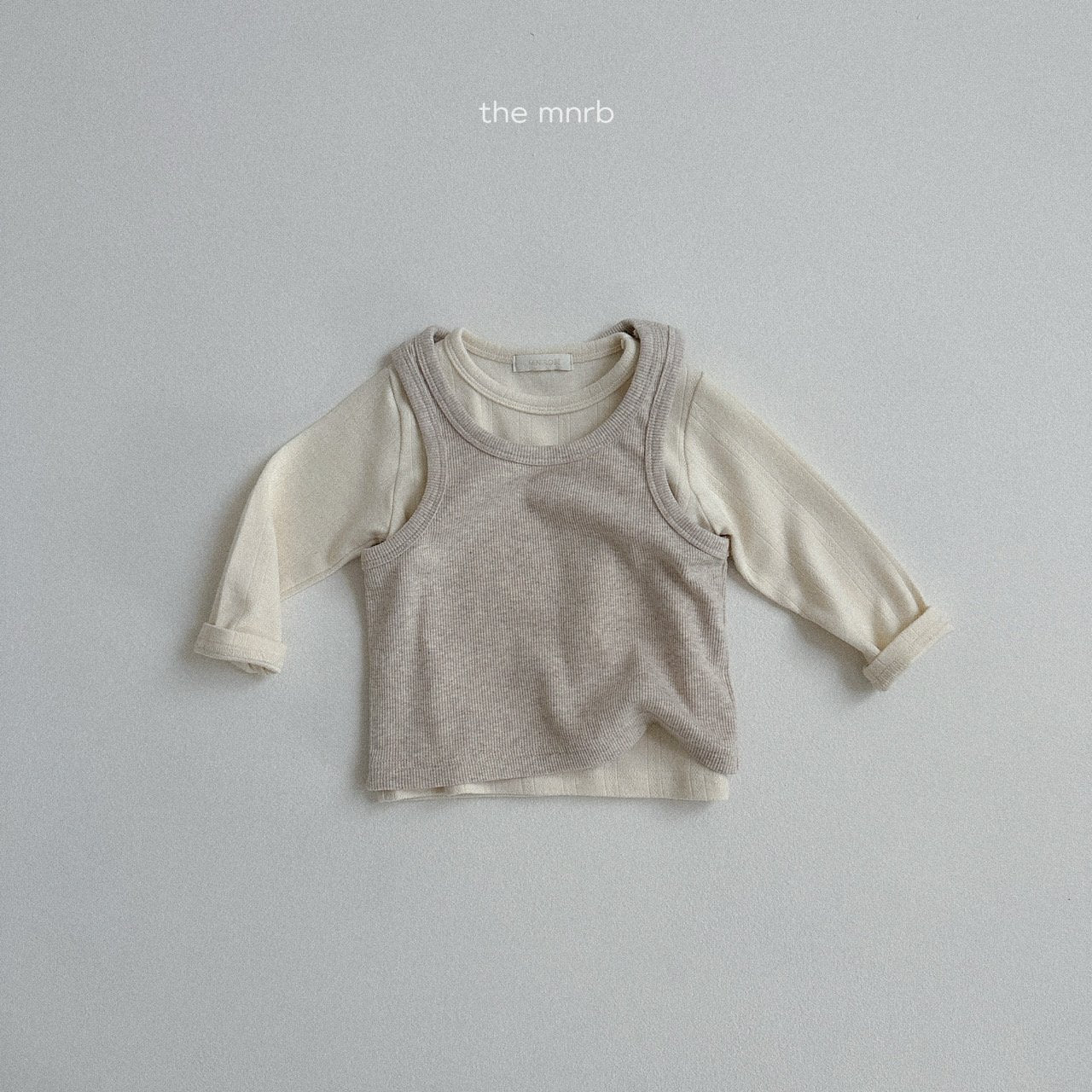 [PRE-ORDER] Eyelet Round T-Shirts