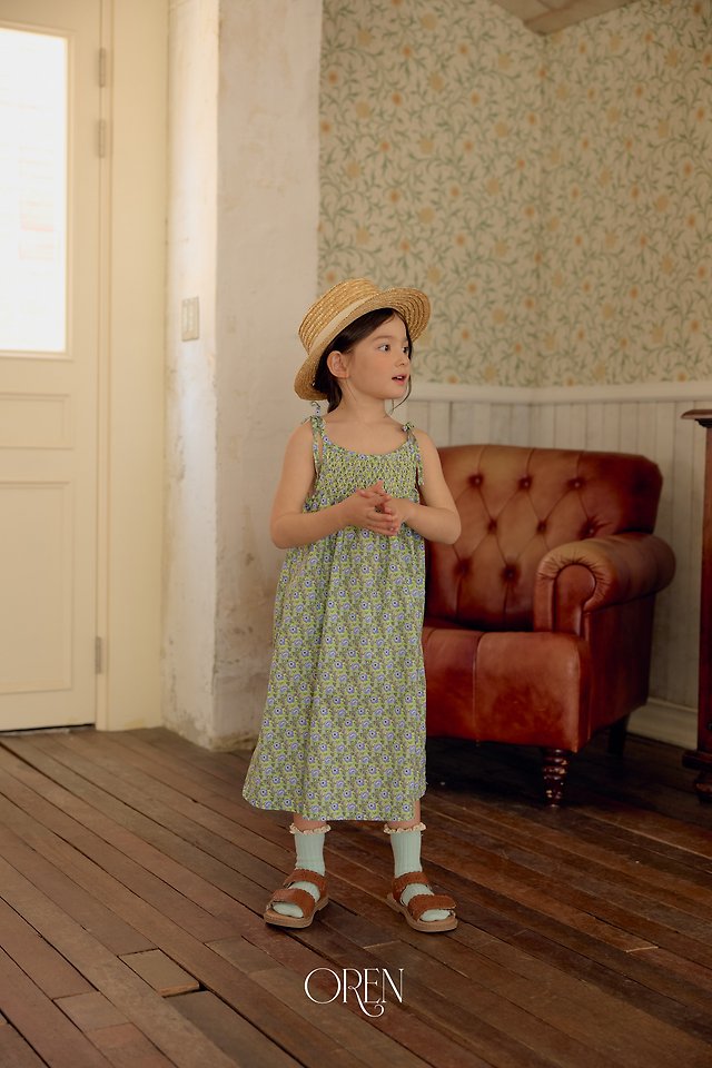 [PRE-ORDER] Rose Smocking Dress