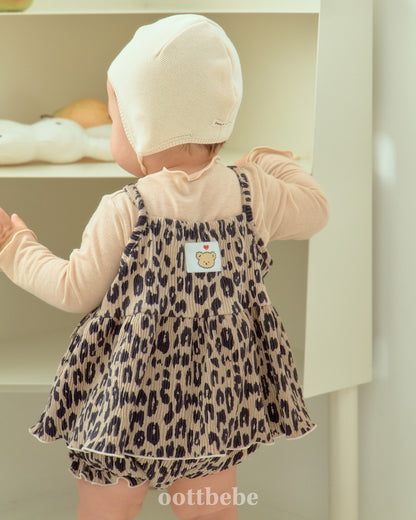 [PRE-ORDER] Leopard Baby Top Bottom Set