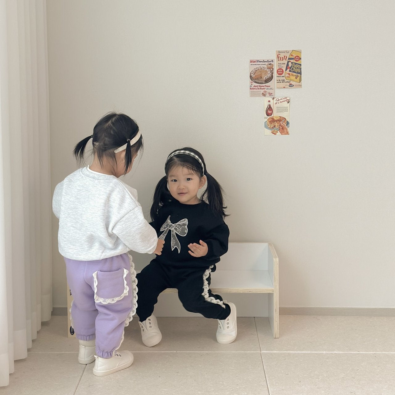 [PRE-ORDER] Ribbon Sweatshirts