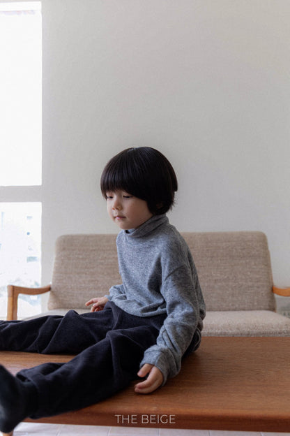 [PRE-ORDER] Winter Turtleneck T-Shirts