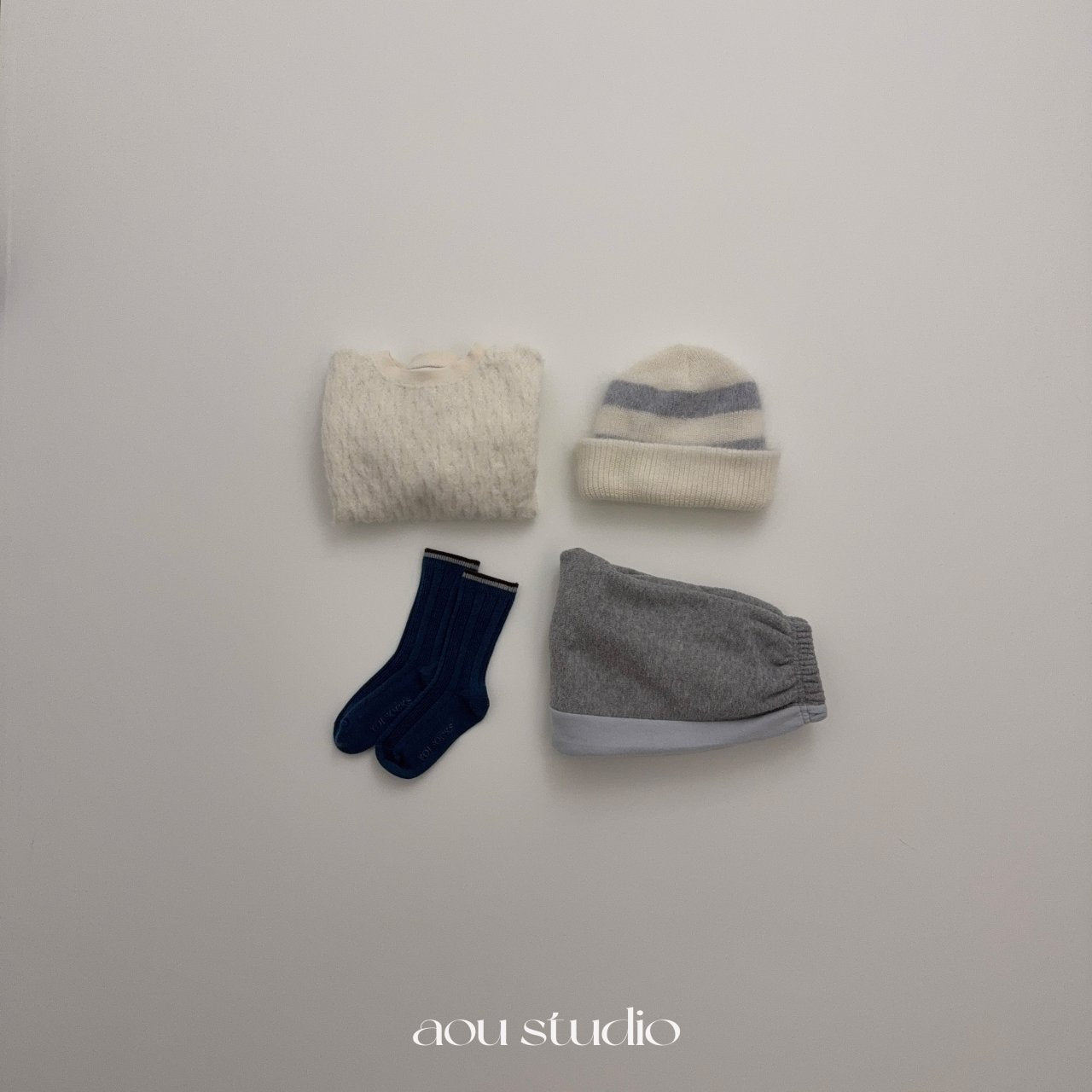 [PRE-ORDER] Wish Sweatshirts