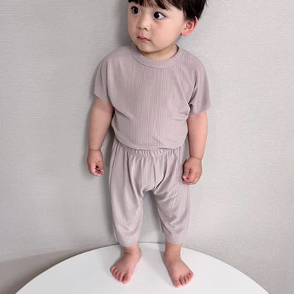 [PRE-ORDER] Cool Pleats Top Bottom Set