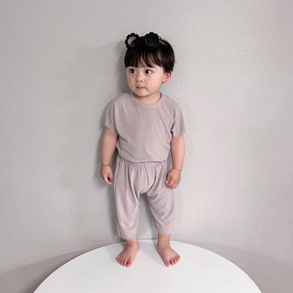 [PRE-ORDER] Cool Pleats Top Bottom Set