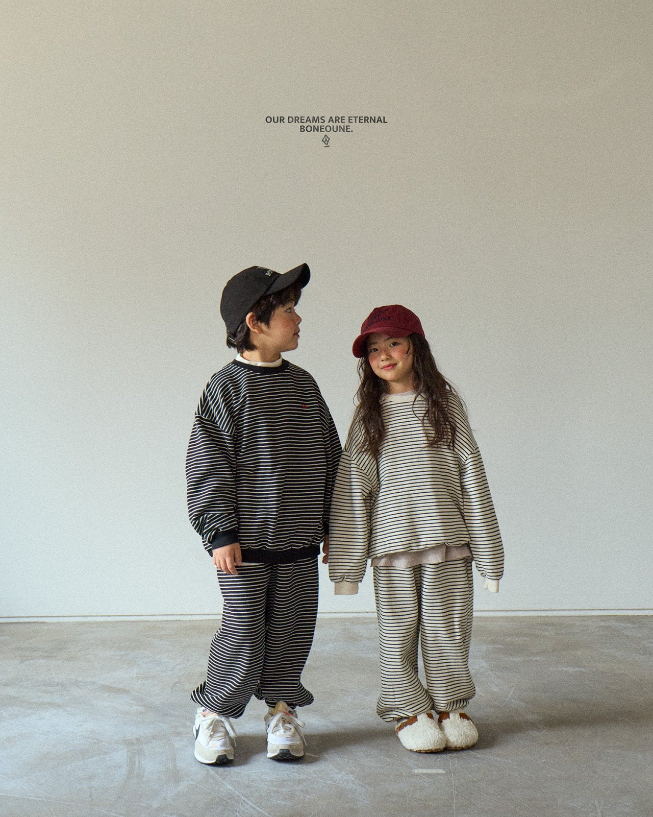 [PRE-ORDER] Mono Line Sweatshirts