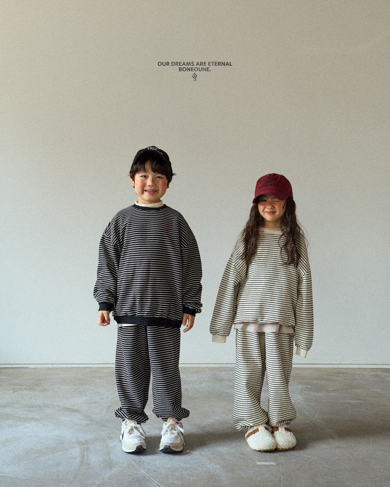 [PRE-ORDER] Mono Line Jogger Pants