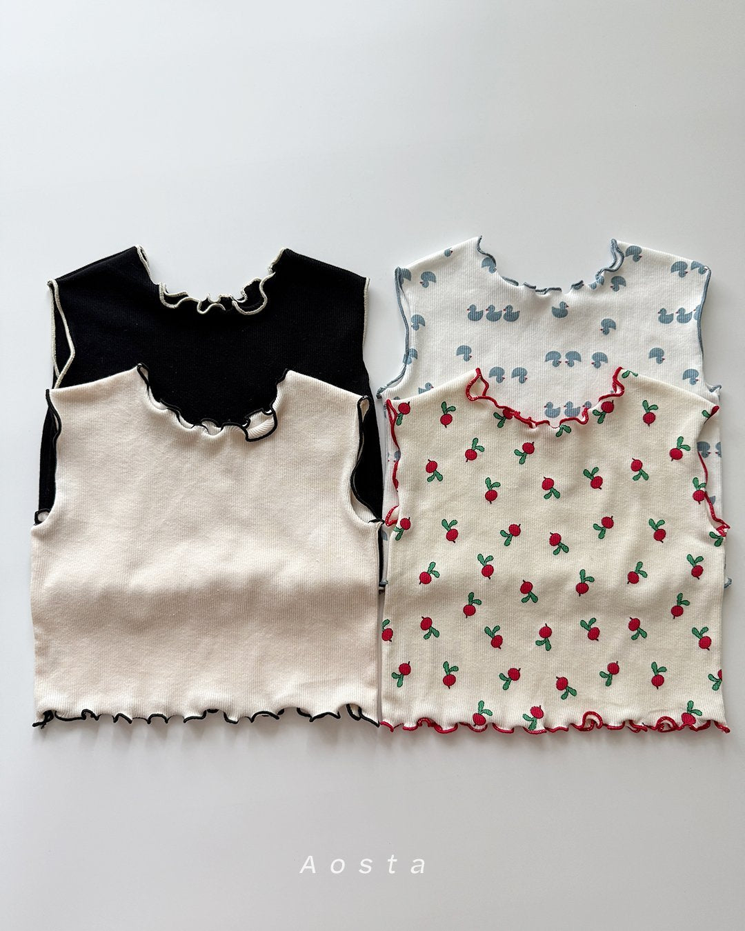 [PRE-ORDER] Ribbed Love T-Shirts