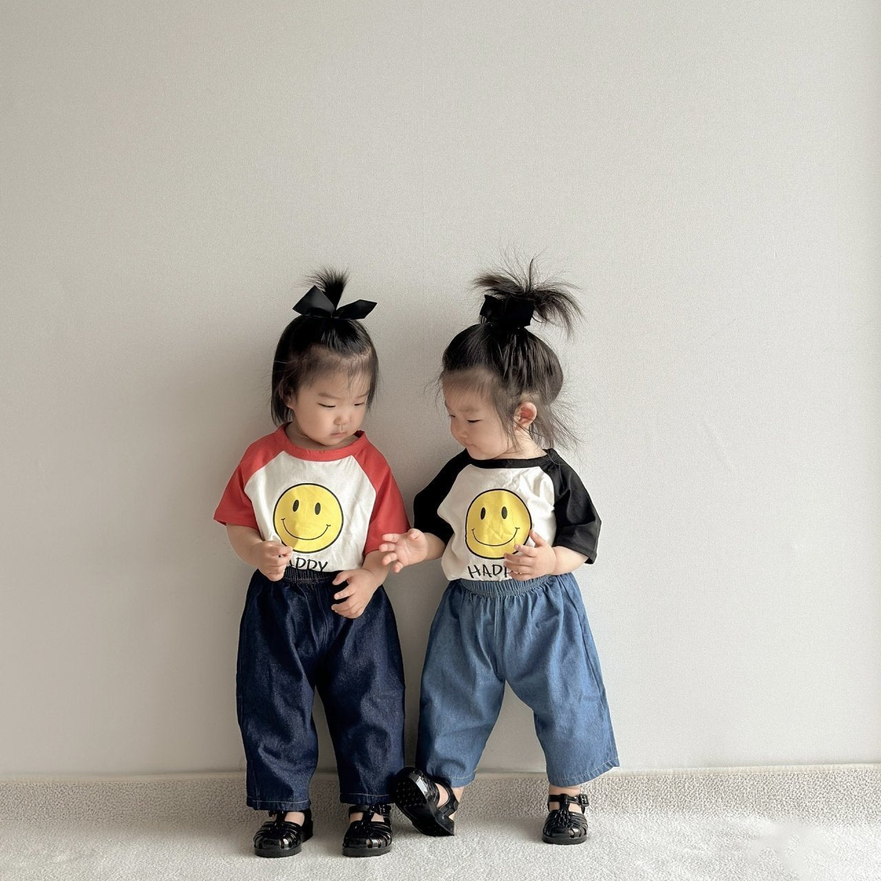 [PRE-ORDER] Smile T-Shirts