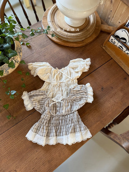 [PRE-ORDER] Ibis Blouse