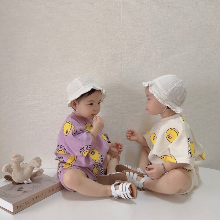 [PRE-ORDER] Nice Smile Top Bottom Set