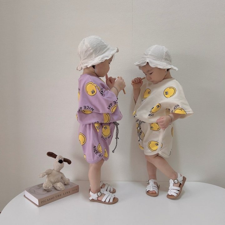 [PRE-ORDER] Nice Smile Top Bottom Set